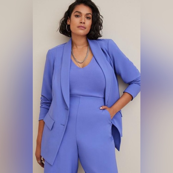 Torrid Pull On Wide Leg Studio Refined Crepe High-Rise Pant - Picture 3 of 12